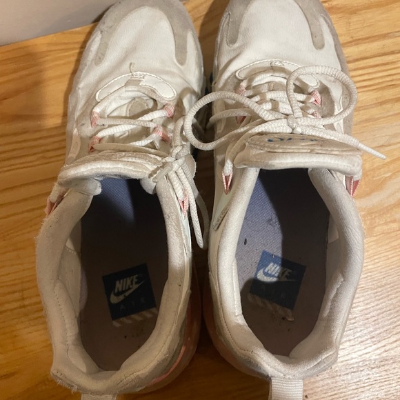 Nike Wmns Air Max 270 React 'American Modern” - Picture 10 of 16